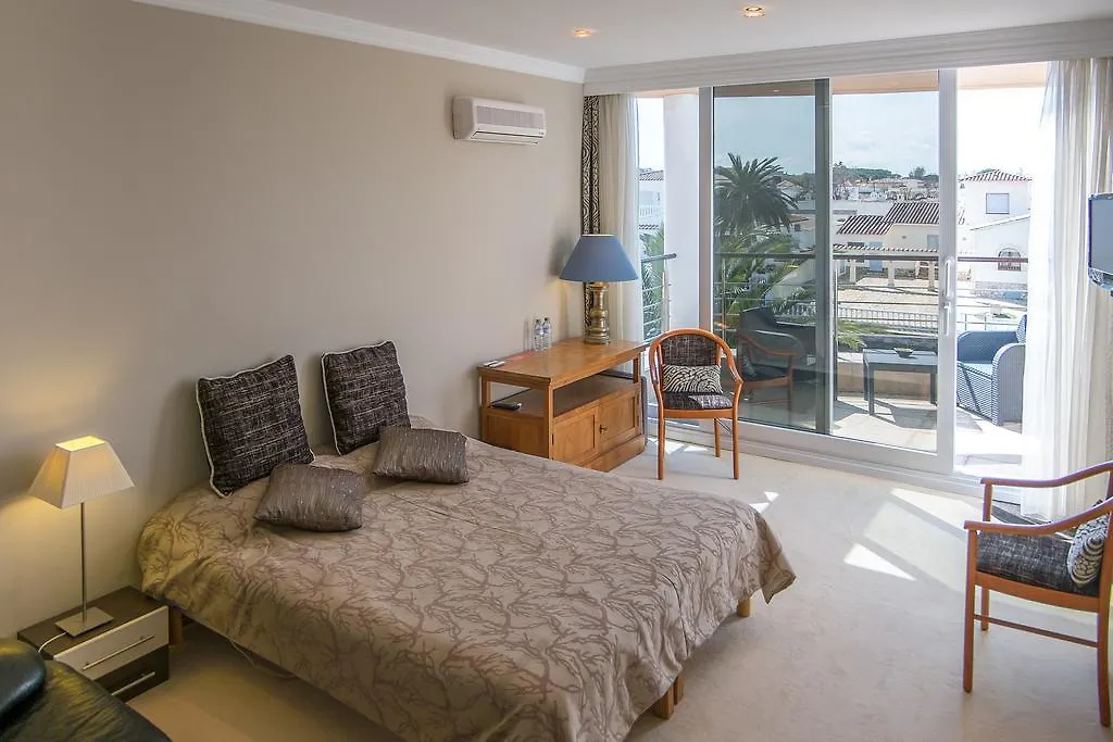 *****  Bed & Breakfast Pani Empuriabrava Espagne