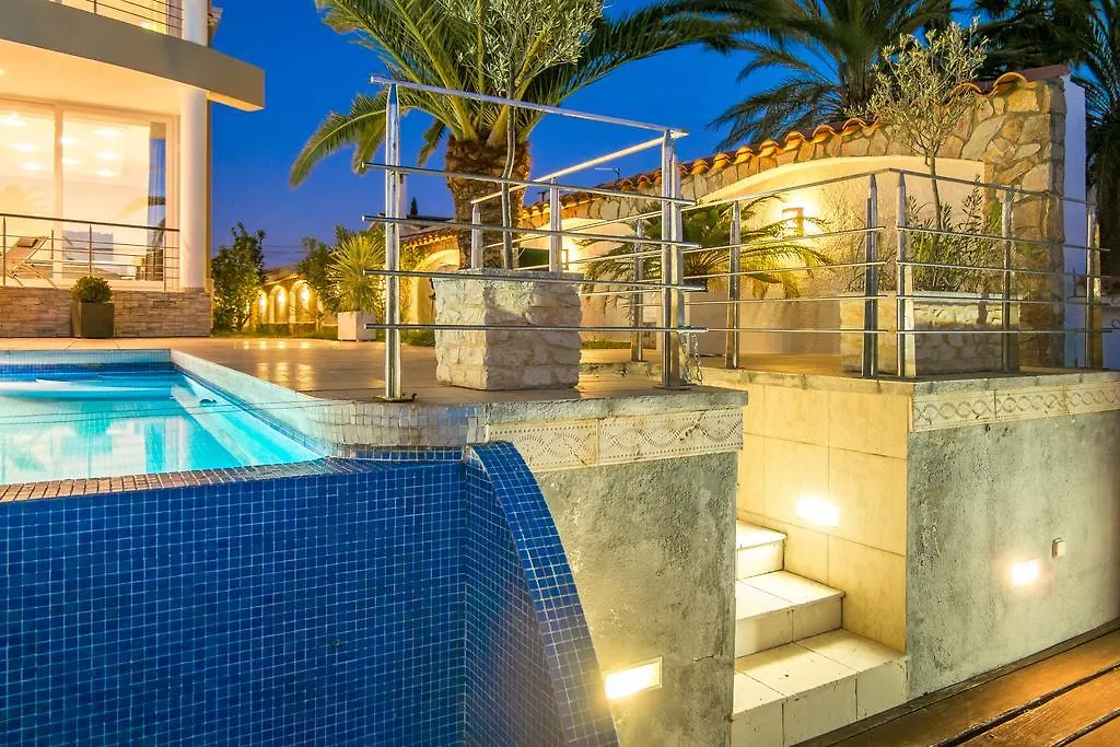 Bed & Breakfast Pani Empuriabrava