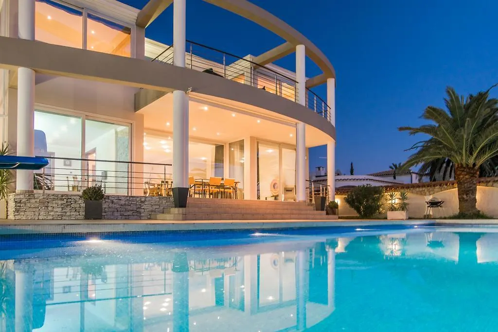 Bed & Breakfast Pani Empuriabrava